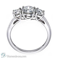 Foto Anillo de compromiso, de diamantes de tres piedras "CrissCross" (Entrecruzado)  de