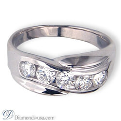 Picture of 1 carat five diamonds man diamond ring.