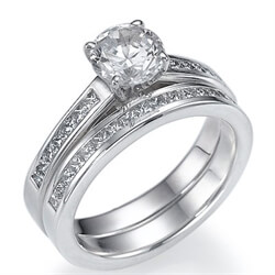 Picture of 0.55 Cts side Princess diamonds bridal set