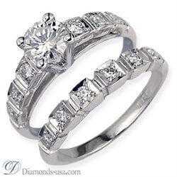 Foto Conjuntos de anillos de novia con diamantes laterales redondos de