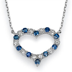 Foto Collar de diamantes y zafiros en forma de corazón de