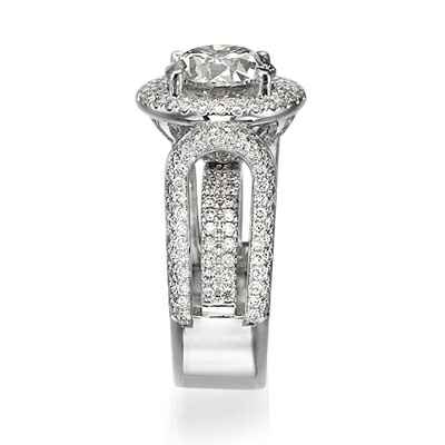 1.90 carat diamonds and Corundum Cocktail ring 