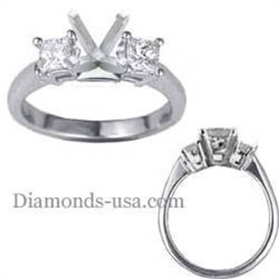 Engagement ring, side Princess diamonds 0.40Cts