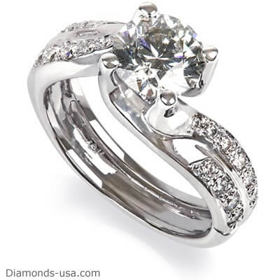 Twisted engagement ring with side Diamonds