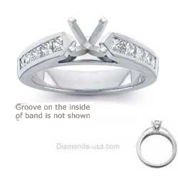 Engagement ring set with 0.8Cts diamonds