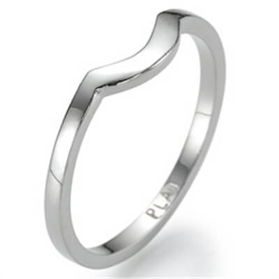 Matching wedding band for engagement ring
