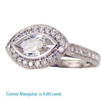 Adaptado a su anillo de compromiso de diamantes Marquise