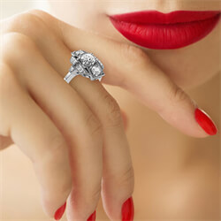 Picture of Art Deco engagement ring 0.42 carat side diamonds