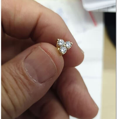 Three common prongs diamond cluster earrings, 0.58 carats