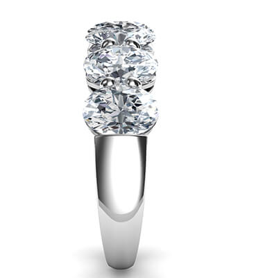 7 natural Oval diamonds  ring, 0.40 carats each