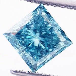 1.05 carat, Princess natural diamond Fancy Sky Blue SI1 color and clarity enhanced