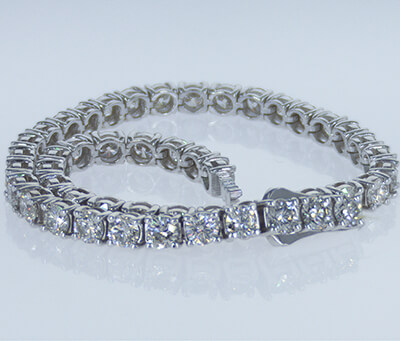 6.58 carats G VS2 Very-Good Cut diamonds tennis bracelet 