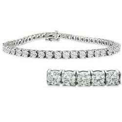 Picture of 18cm length. 4.75 carats natural diamonds Average F SI1 very-good cut, Tennis Bracelet