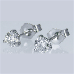 Picture of Martini round diamonds earring studs