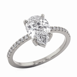 Foto Engaste de anillo de compromiso de diamantes en forma de pera de perfil bajo de