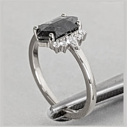 Picture of 1 carat center Salt and Pepper natural diamonds, black, grey
