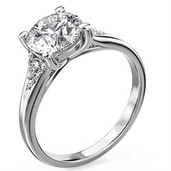 Picture of Round diamond engagement ring with split band and side diamonds